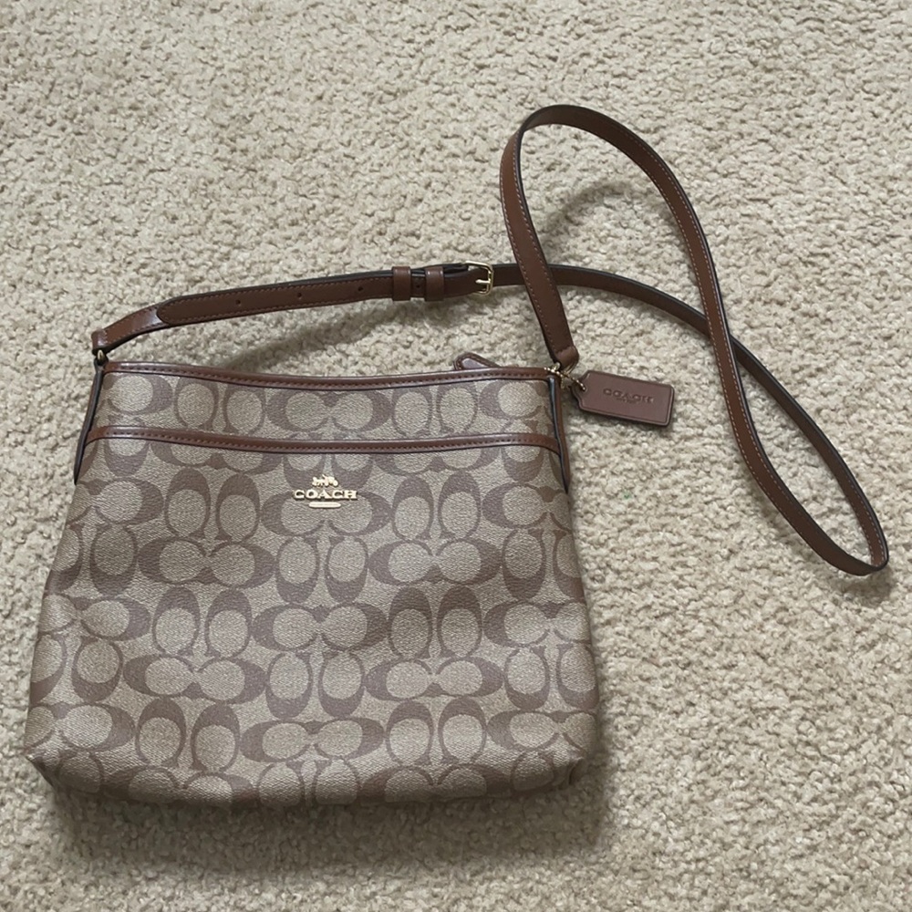 Coach Signature Zip File Crossbody